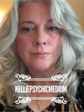 Meet your Posher, Kelliepsychicmedium